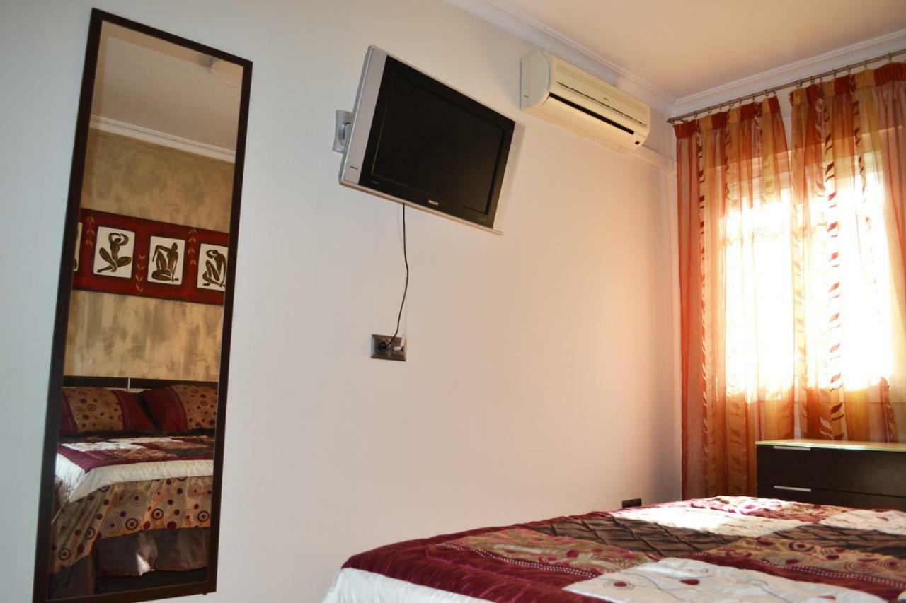 Apartamento acogedor, excelente ubicación, 10 min centro Apartamento Sevilha Exterior foto