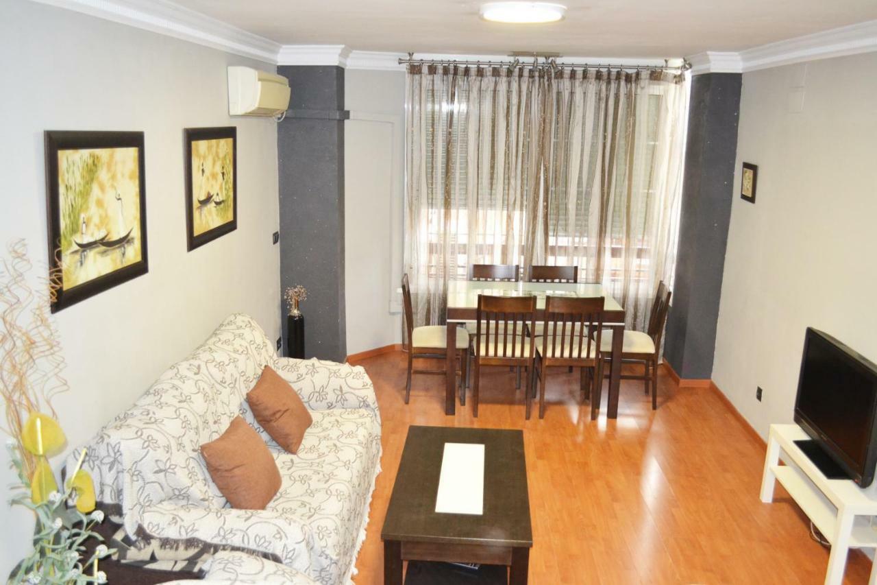 Apartamento acogedor, excelente ubicación, 10 min centro Apartamento Sevilha Exterior foto